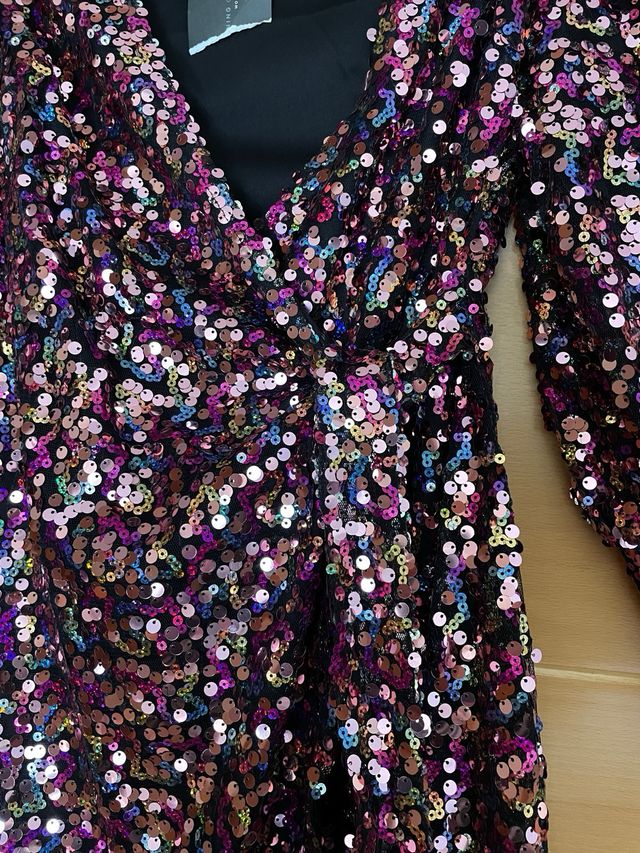 Vestido corto lentejuelas sin estrenar TS