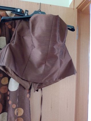 Conjunto de falda y corpiño