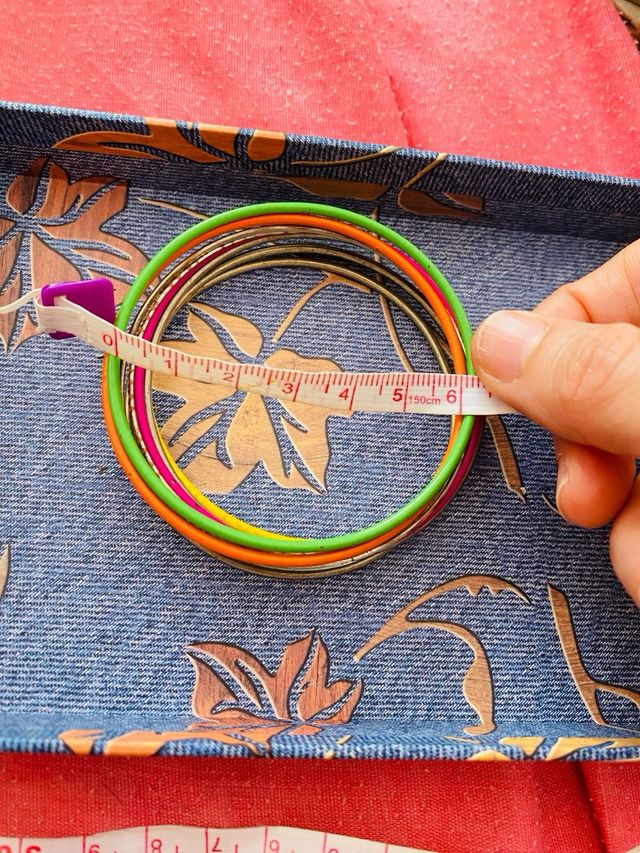 Brazaletes de colores pequeño