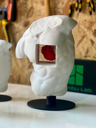 Figura Griega Ecos de la antigüedad