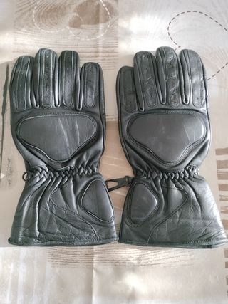 Guanti moto