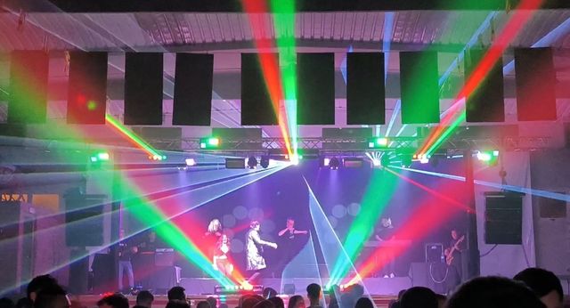 Alquiler laser para espectáculo 