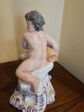 Figura de porcelana  inglesa ntigua