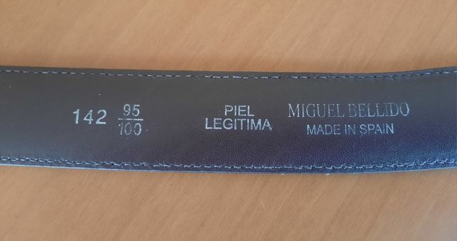 Cinturón caballero piel.