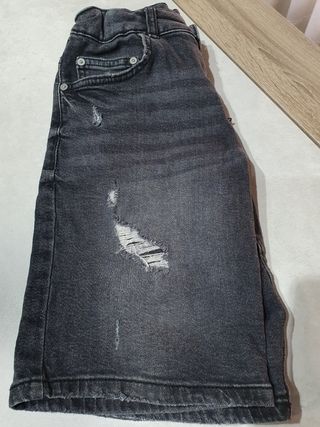 Pantalón corto