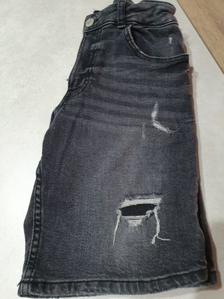 Pantalón corto