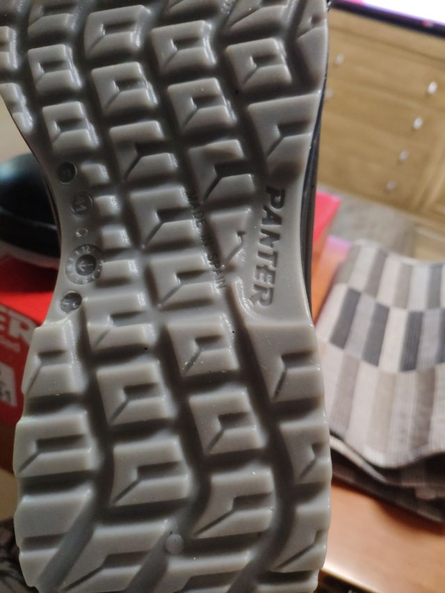 Botas de seguridad, con puntera hierro