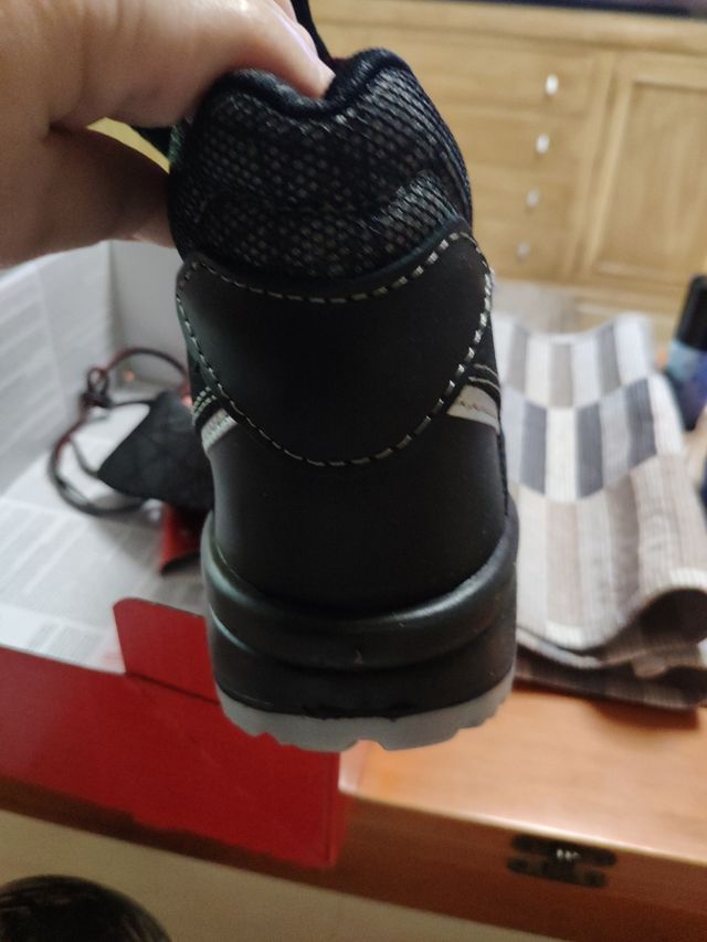 Botas de seguridad, con puntera hierro