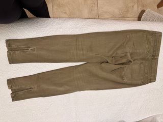 Pantalón, jeans pitillo verde militar, 34Lefties