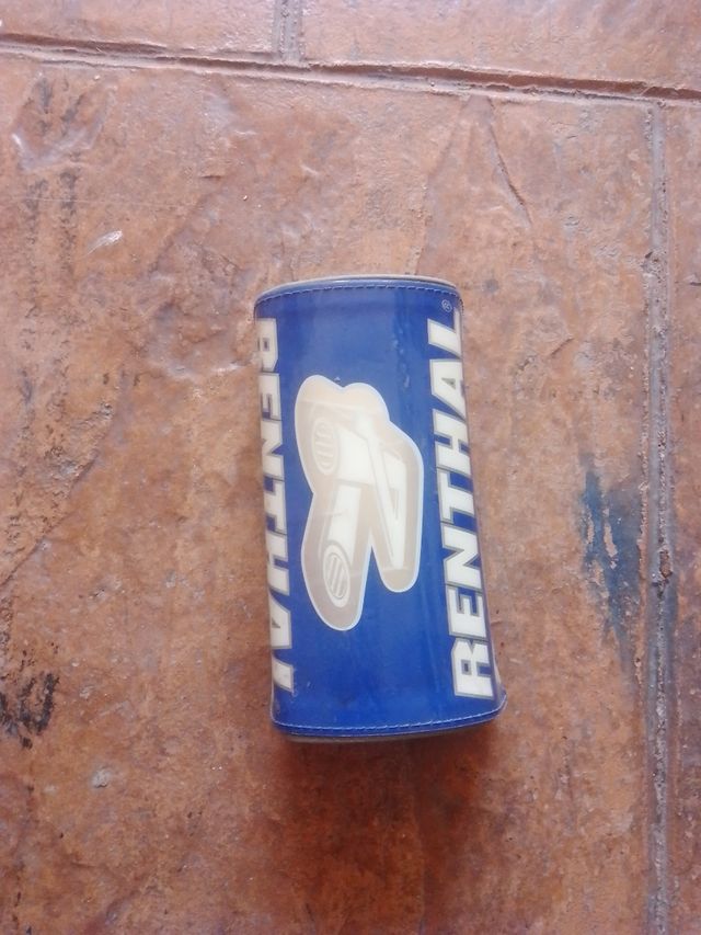 Protezione per manubrio da moto