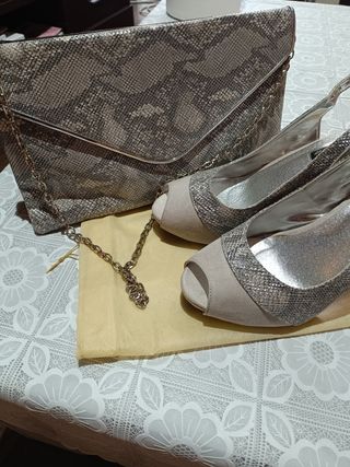 Zapatos y bolso fista