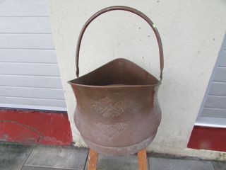 Carbonera antigua leñera cobre doble asa