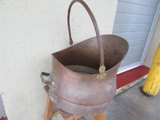 Carbonera antigua leñera cobre doble asa