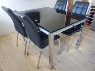 Mesa y sillas cocina