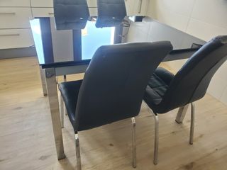 Mesa y sillas cocina