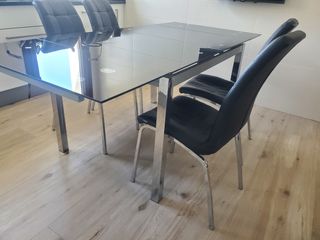 Mesa y sillas cocina