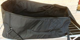 Funda o baul flexible.Para guardar y reservar.