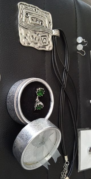 Anillos pendientes y colgantes NUEVOS