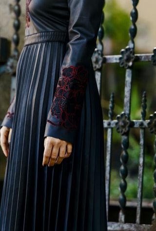 Vestido de polipiel Zara