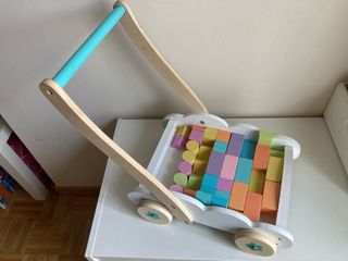 Andador bebé madera