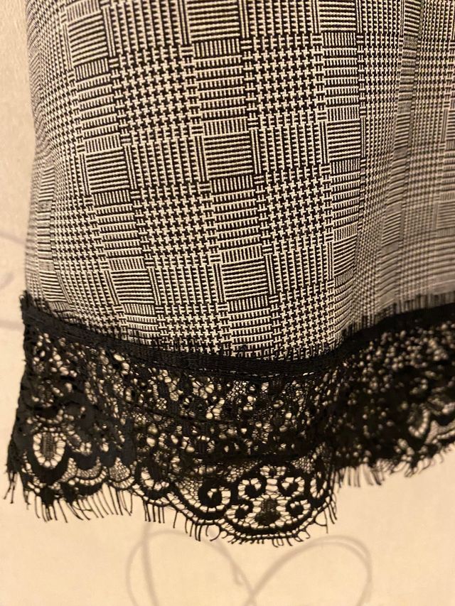 Blusa principe gales y encaje Zara