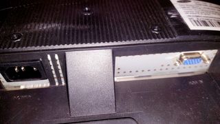 17" Samsung monitor TFT 710N