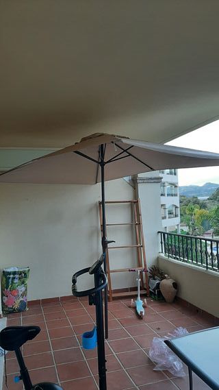 Sombrilla  terraza 