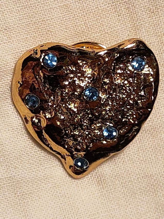 Yves Saint Laurent spilla