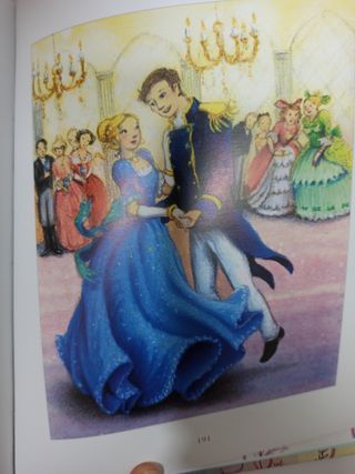 Libro infantil Cuentos ilustrados princesas.