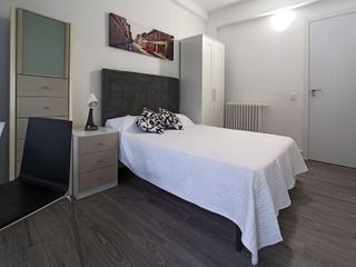 Habitación en alquiler en Barbastro. desde 28 mar