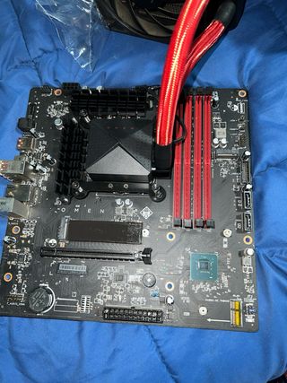 Ram + placa base + Refrigeración líquida