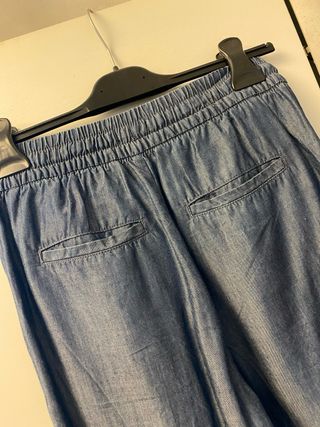 Pantaloni blu estivi