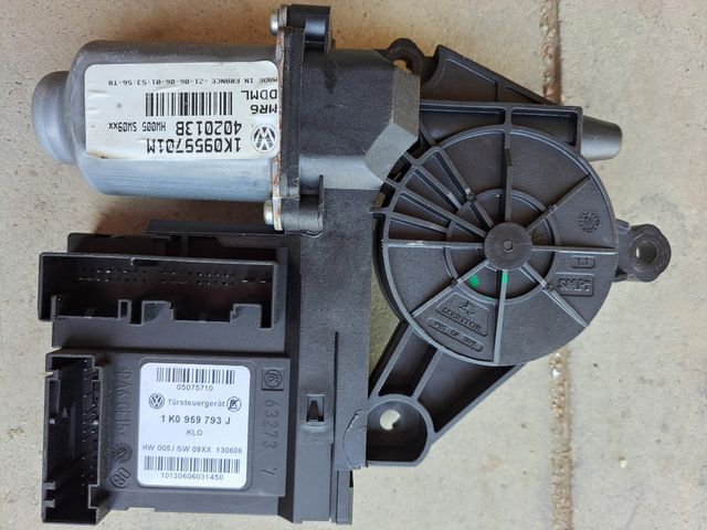 Elevalunas golf 5 1K0959701M