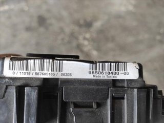 Caja de reles / fusibles 9650618480 Citroen y_117