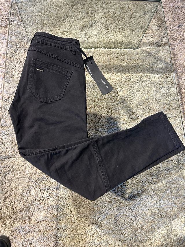 Pantalone slim Nuovo