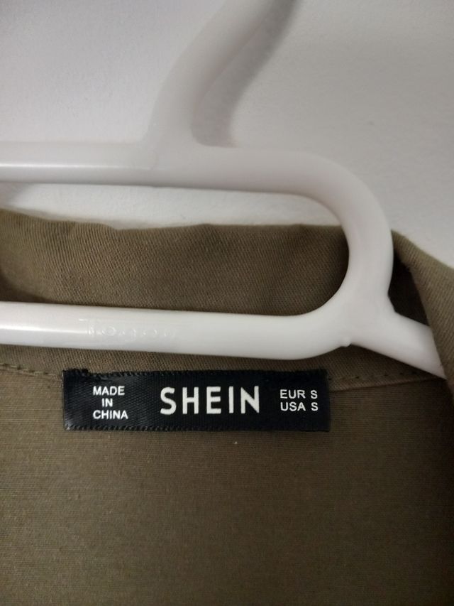 Chaqueta verde caqui