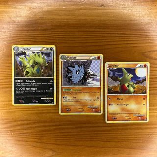 Carte Pokemon Tyranitar, Pupitar & Larvitar
