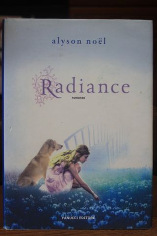 Libro "Radiance" - A. Noel