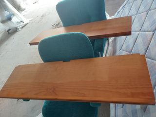 Estantería de madera maciza