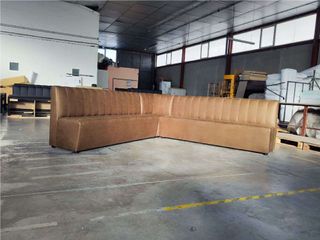 DIVANI * CAPITONE * POLTRONE * PANCHE * MOBILI