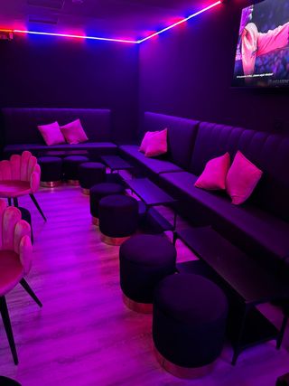 DIVANI * CAPITONE * PUB * KEBAK * POLTRONE * PANCHE
