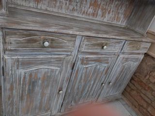 Armario antiguo tratado comedor