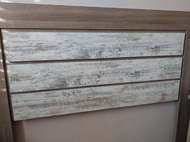 Cabezal de dormitorio con dos mesitas