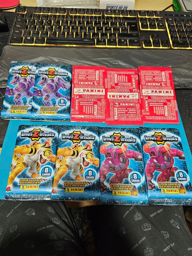 9 sobres precintados Invizimals