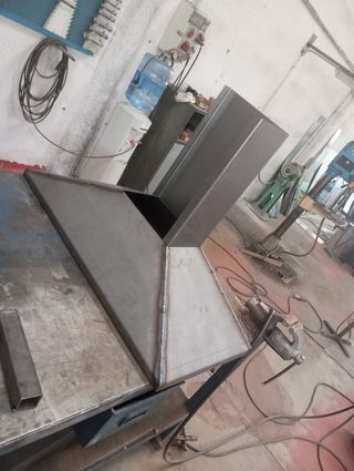 Campane per barbecue in muratura o barbecue in acciaio