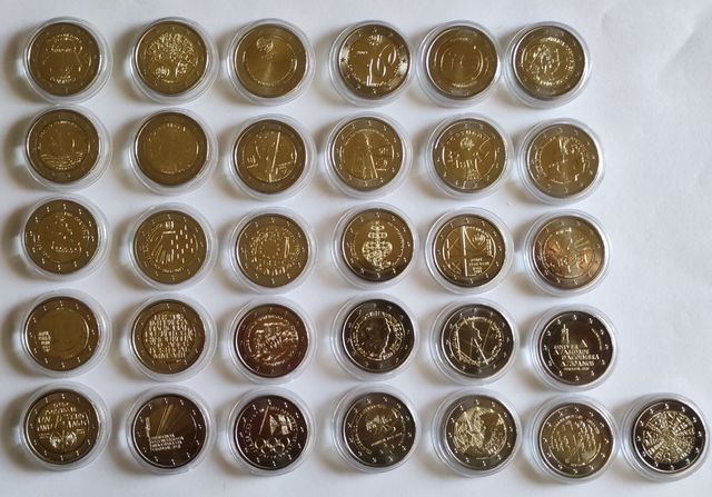 35 Moedas UNC 2€ Comemorativas de Portugal 
