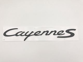 EMBLEMA PORSCHE CAYENNE PLATA O NEGRO