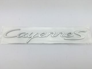 EMBLEMA PORSCHE CAYENNE PLATA O NEGRO