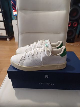 Zapatillas. adidas # 38