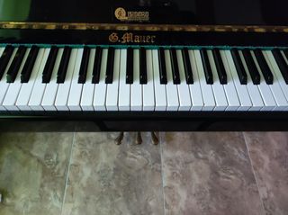Piano de pared
